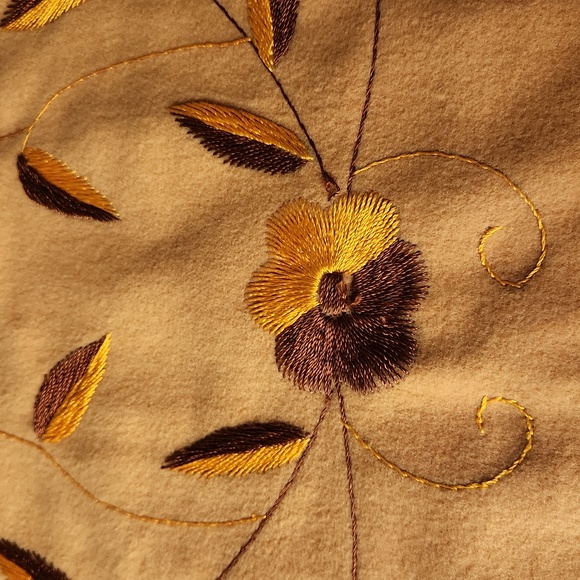 Poncho - One of a Kind - Picture 9 of 12